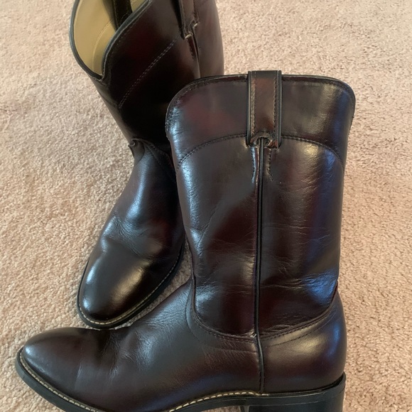 Men’s Cowboy Boots - Picture 3 of 4